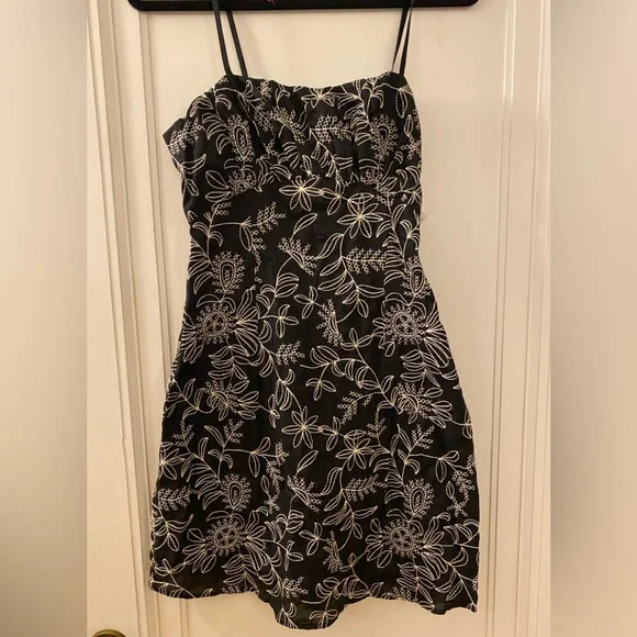 Cider Dresses | Nwt Cider Brand Black Dress With Cream Stitching. Adjustable Strap. Size Medium | Color: Black/Cream | Size: M | Erinkelly331's Closet